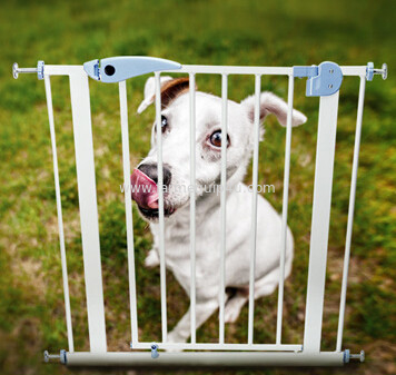 Dog Fences child safety door guard pet dog large dogs isolated security gate supplier