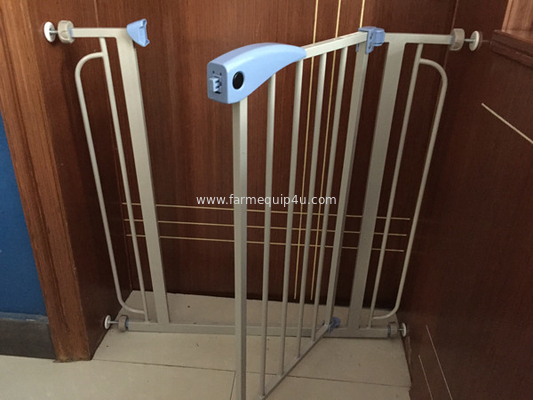 Dog Fences child safety door guard pet dog large dogs isolated security gate supplier