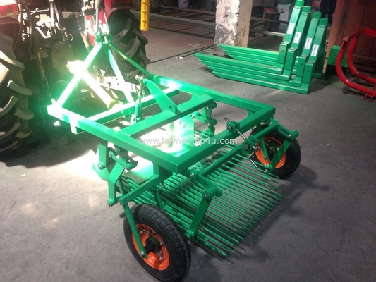 PH700 - Farm implements Single- Row Potato Harvester/Digger working width 700mm supplier