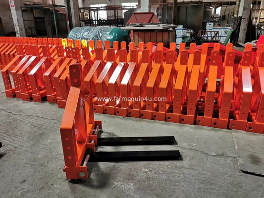PF700  - Tractor Implements 3point Hitch Pallet Forks 700kgs; Tractor Fork Pallet For Farm Moving goods supplier